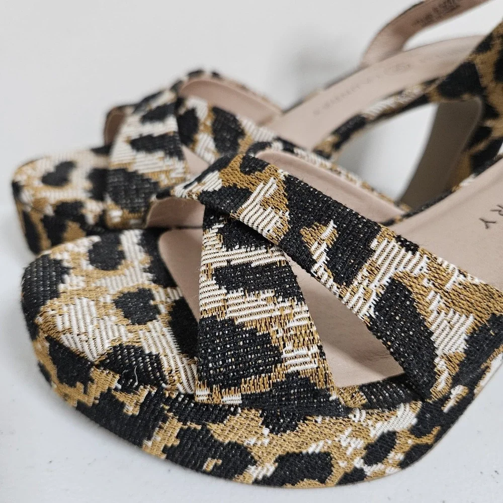 Chinese Laundry Thorie Sandals Womens 6.5‎ Brown Leopard Platform Block Heel